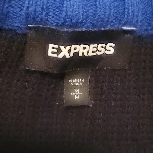 Express Oversized Sweater Sz. M - Picture 2 of 3